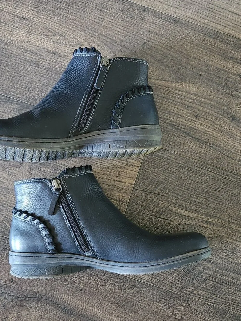 Comfortiva Align Black Leather Weather Proof Bootie 8.5 Narrow